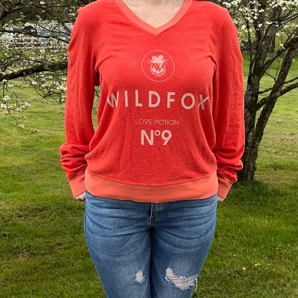 ❤️🔥WILDFOX BEACH BAGGY JUMPER❤️🔥 - Picture 1 of 7